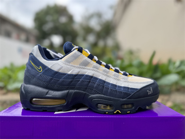 Authentic Nike SB Air Max 95 x Eric Koston Obsidian and Speed Yellow