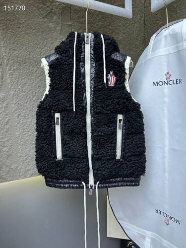 Moncler Down Coat men-2138(S-L)