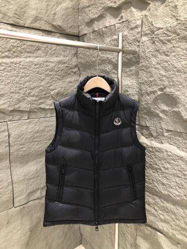Moncler Down Vest men-185