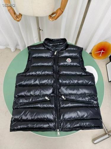 Moncler Down Vest men-203