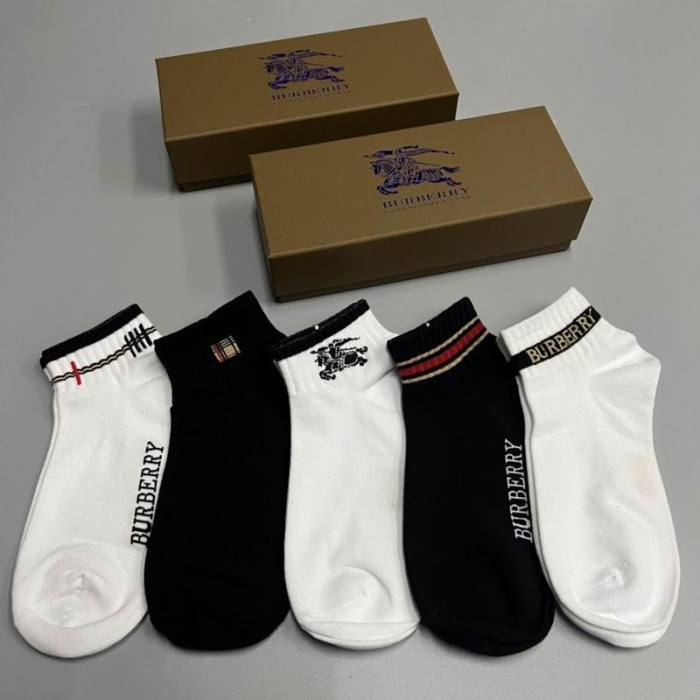 Burberrys Socks-037