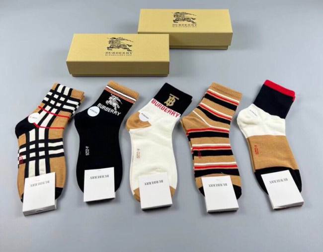 Burberrys Socks-054