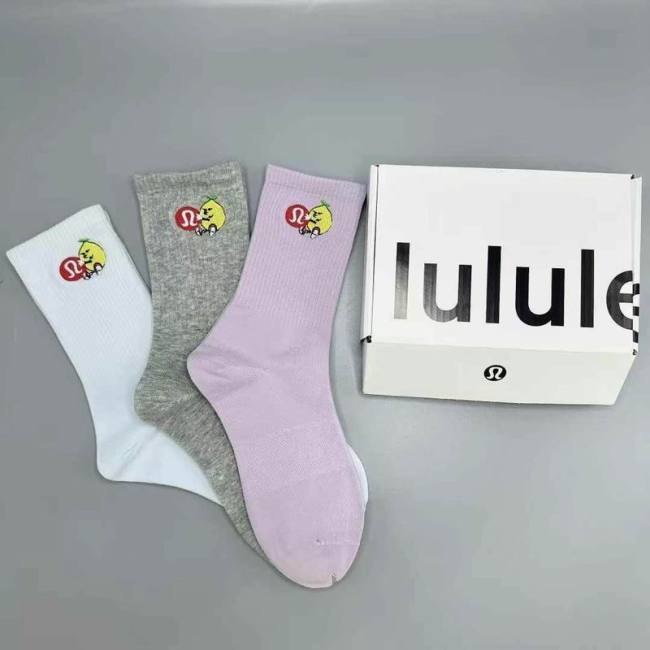 Luluemon Socks-006