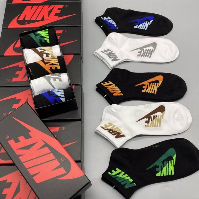 Nike Socks-073