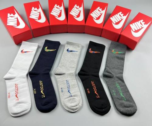 Nike Socks-045