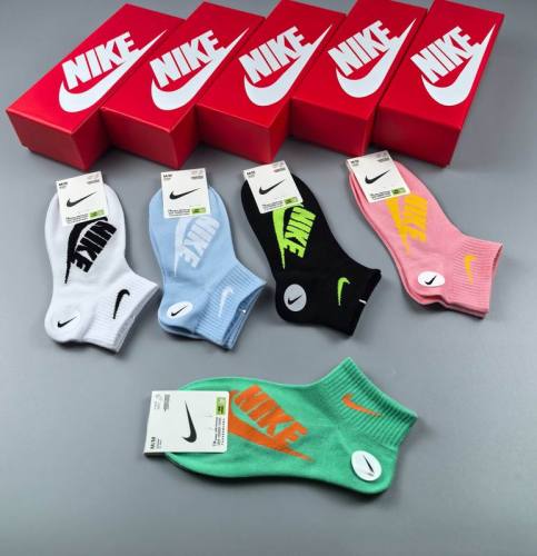 Nike Socks-090