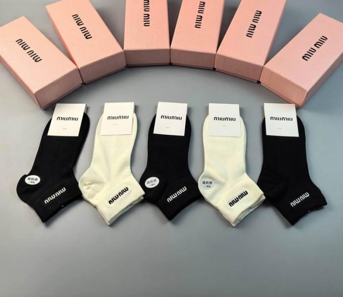 Miumiu Socks-010