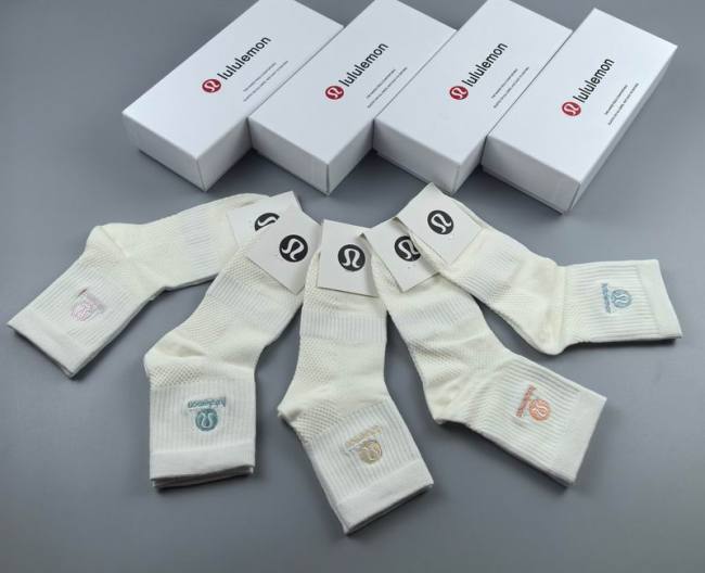 Luluemon Socks-003