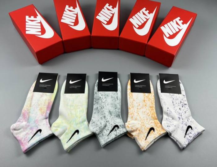 Nike Socks-021
