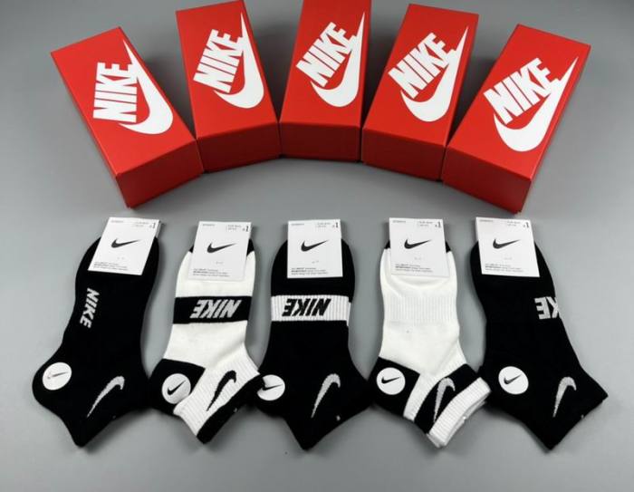 Nike Socks-044
