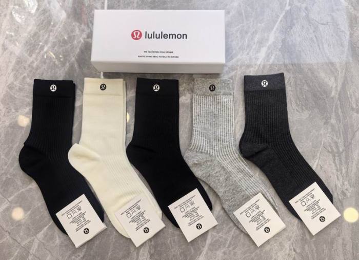 Luluemon Socks-004