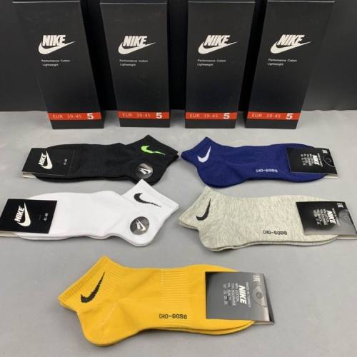 Nike Socks-015