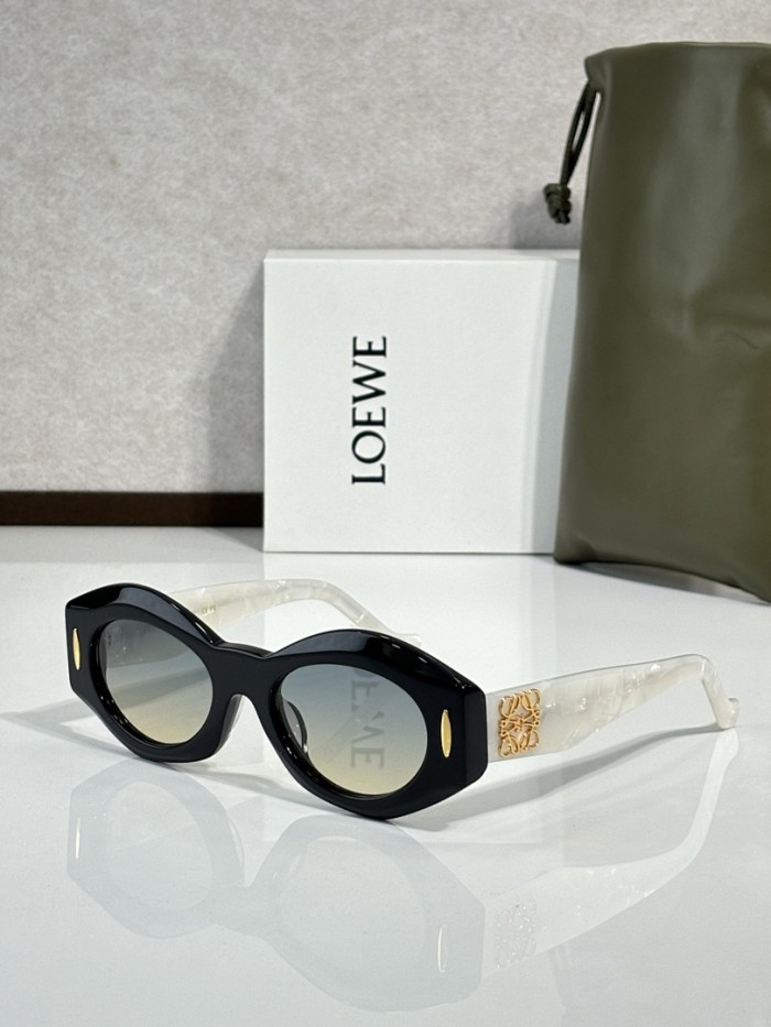 Loewe Sunglasses AAAA-1092
