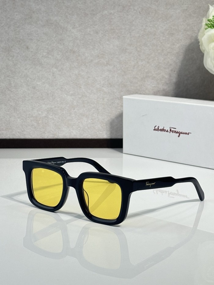 Ferragamo Sunglasses AAAA-1112