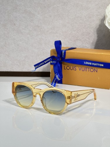 LV Sunglasses AAAA-7430
