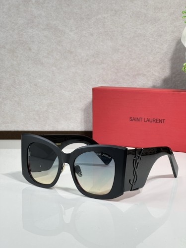 YL  Sunglasses AAAA-1689