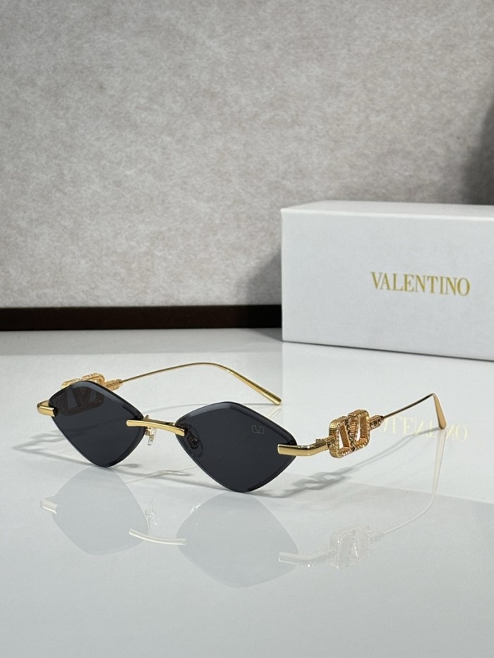 V Sunglasses AAAA-664