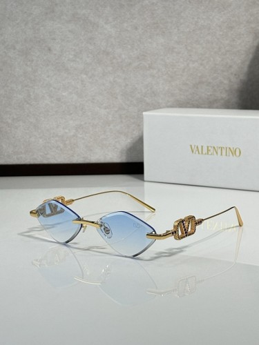 V Sunglasses AAAA-663