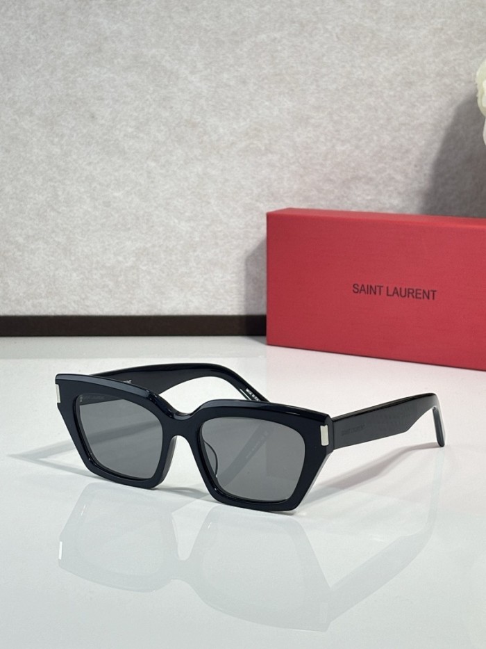 YL  Sunglasses AAAA-1624