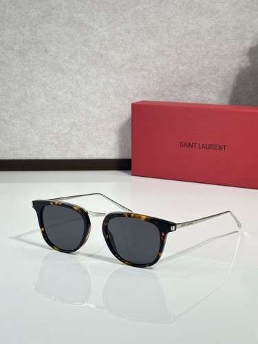 YL  Sunglasses AAAA-1572