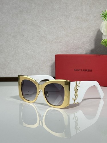 YL  Sunglasses AAAA-1684