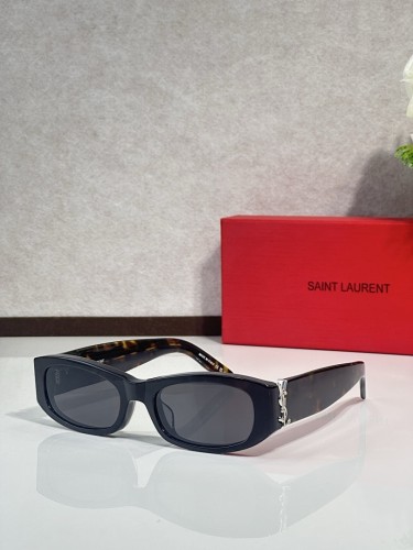 YL  Sunglasses AAAA-1710