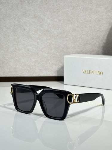 V Sunglasses AAAA-669