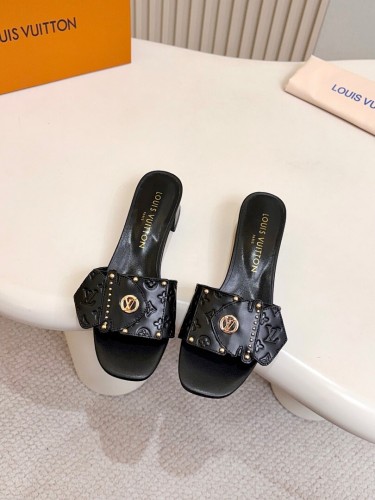 LV women Sandals 1：1 Quality-1107
