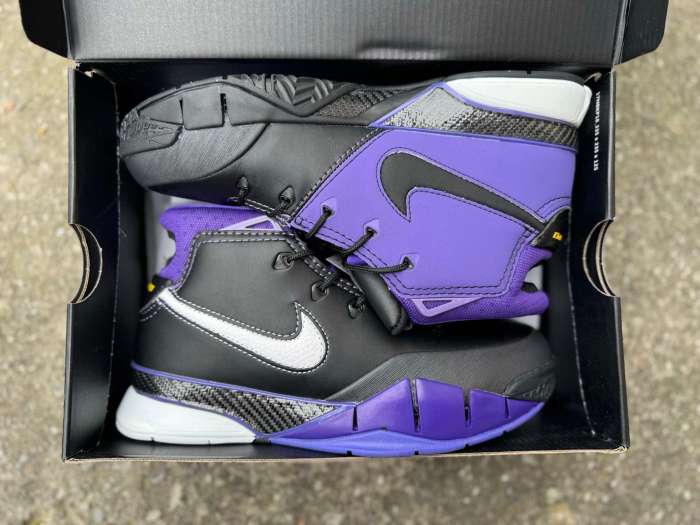 Nike Zoom Kobe 1 OG
