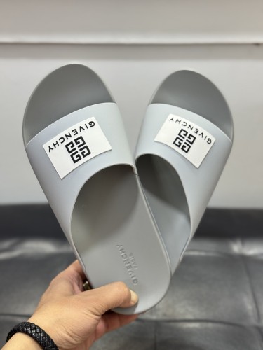 Givenchy men slippers AAA-091