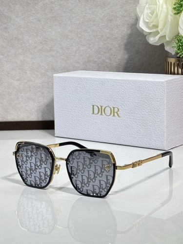 Dior Sunglasses AAAA-4750