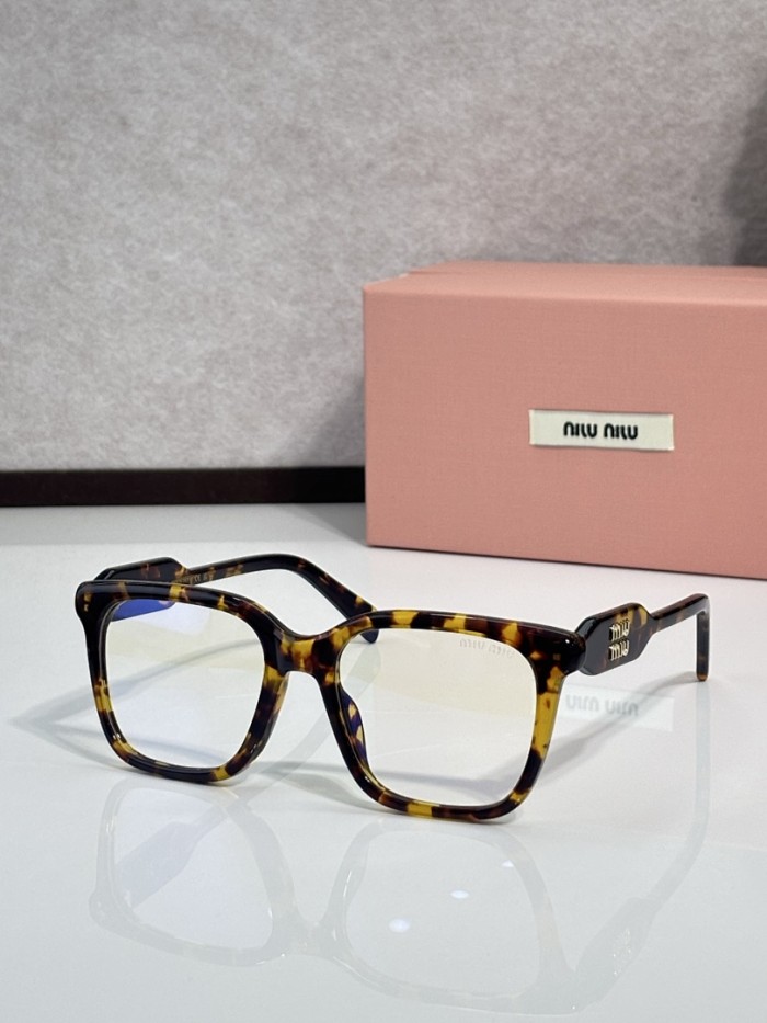 Miu Miu Sunglasses AAAA-3192