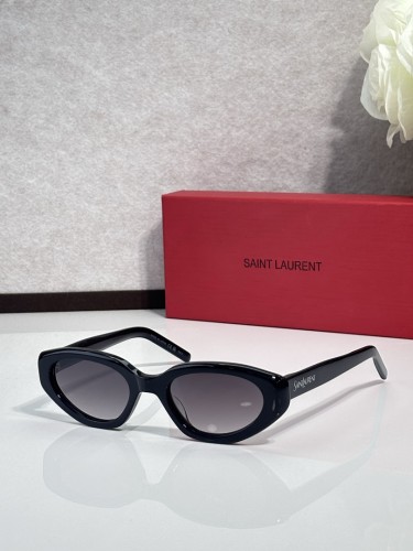 YL  Sunglasses AAAA-1811