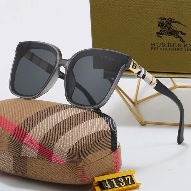 Burberry Sunglasses AAA-382