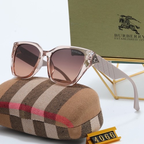 Burberry Sunglasses AAA-373