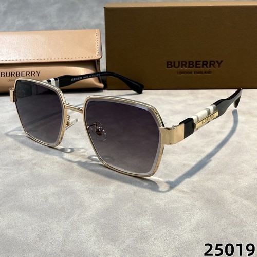 Burberry Sunglasses AAA-502