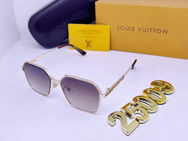LV Sunglasses AAA-811