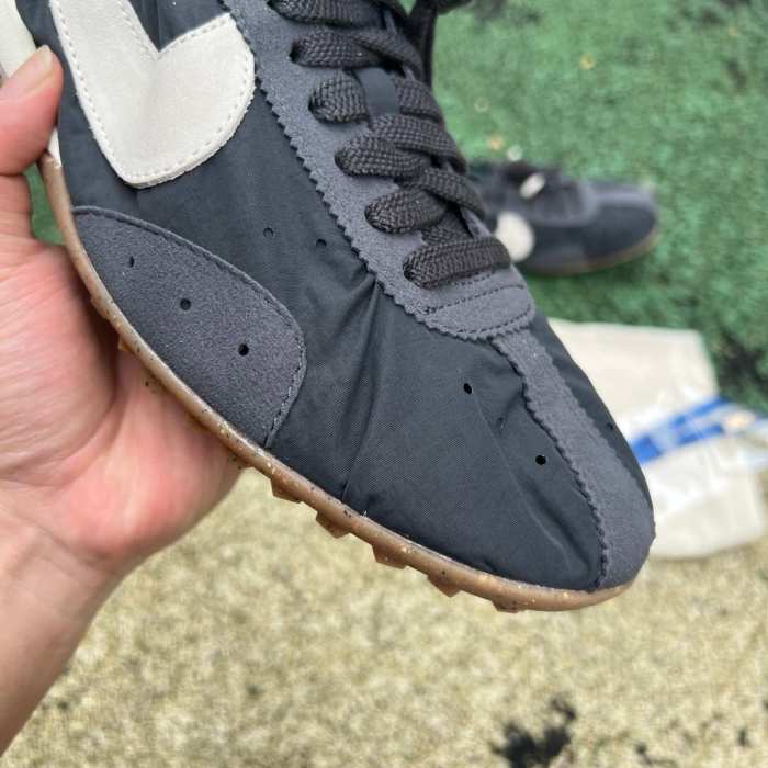 Jacquemus x Nike Jacumoon Shoes-001