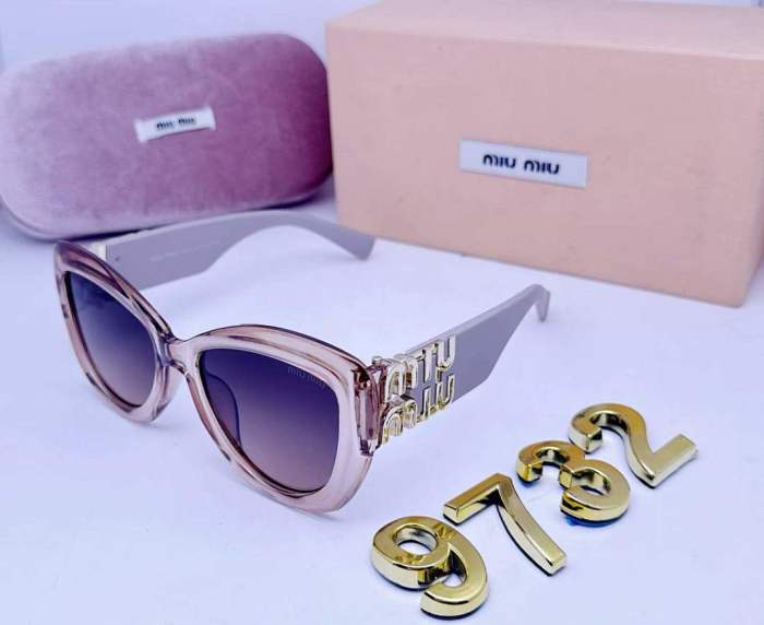 Miu Miu Sunglasses AAA-478