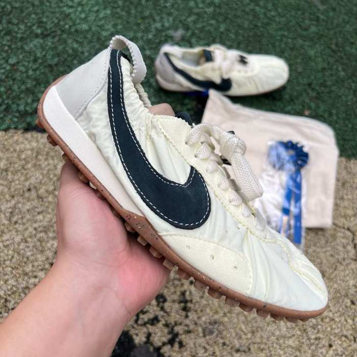 Jacquemus x Nike Jacumoon Shoes-004