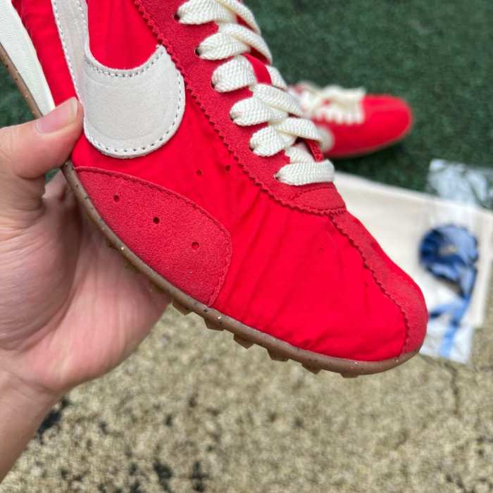 Jacquemus x Nike Jacumoon Shoes-003