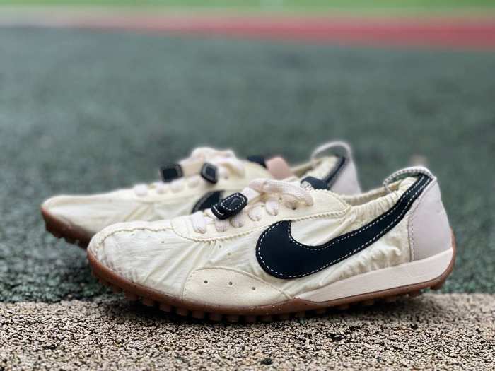 Jacquemus x Nike Jacumoon Shoes-004