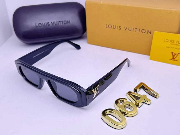 LV Sunglasses AAA-819