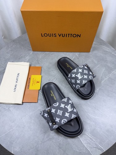 LV women Sandals 1：1 Quality-1214
