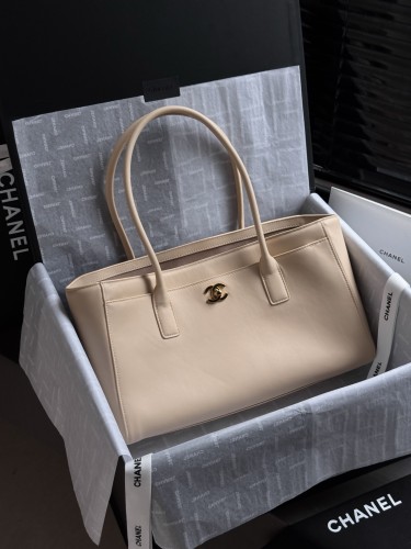 CHNL High End Quality Bag-714