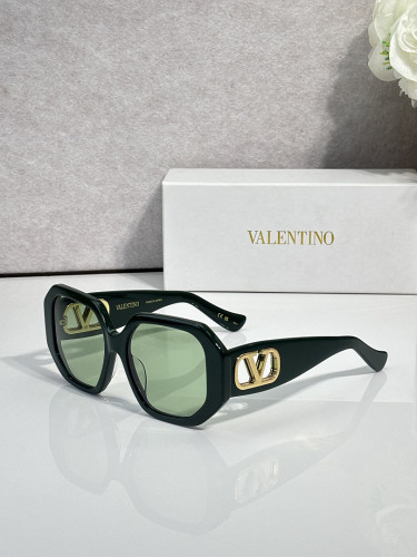 V Sunglasses AAAA-757