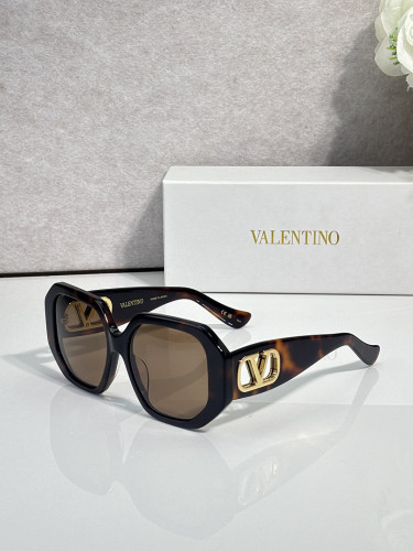 V Sunglasses AAAA-755