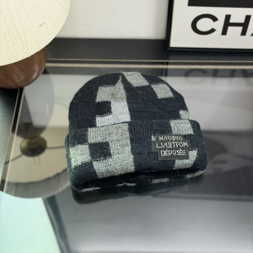LV Hats AAA-1655