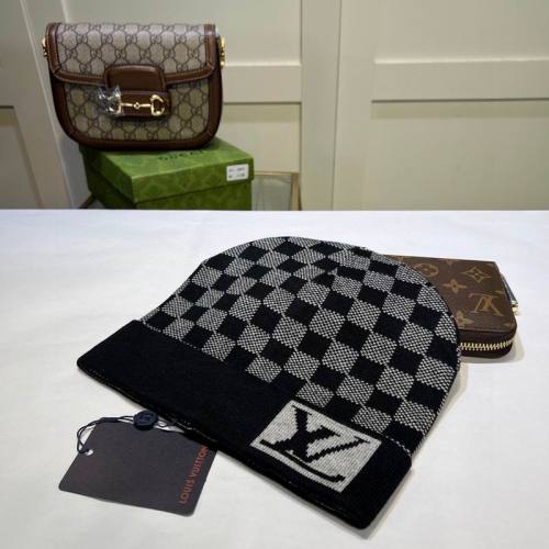LV Hats AAA-1704
