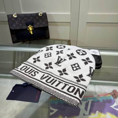 LV Hats AAA-1707